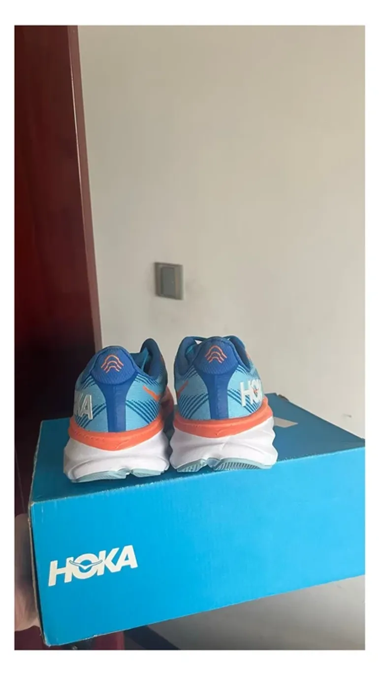 Použité Hoka Shoes size 42 bike — obrázek 4 z 6