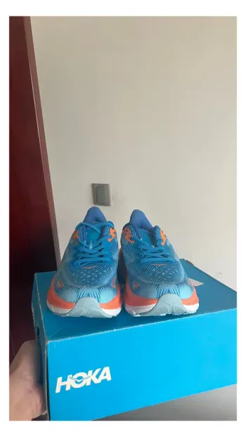 Použité Hoka Shoes size 42 bike — obrázek 2 z 6