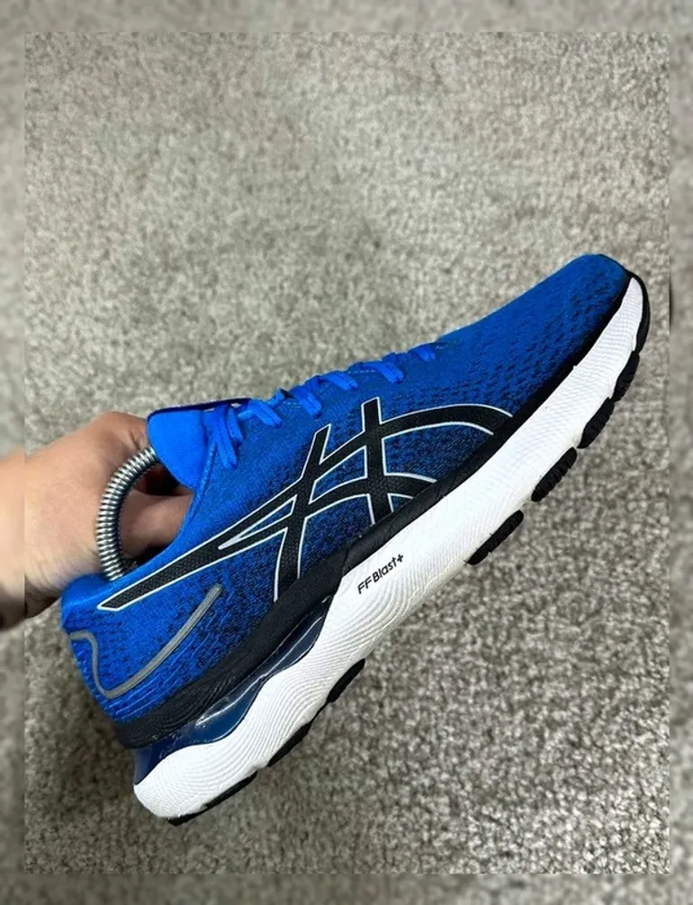 Used Asics Gel Nimbus 24 bike — image 5 of 13