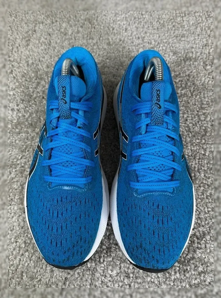 Used Asics Gel Nimbus 24 bike — image 3 of 13