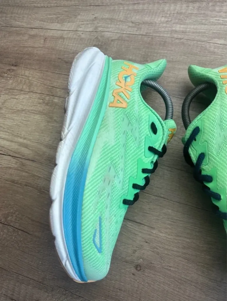 Used Hoka Clifton 9 bike — image 2 of 12