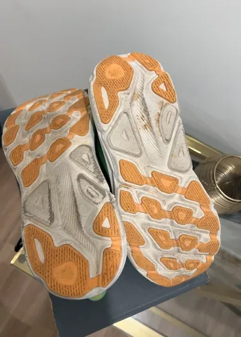 Used Hoka Clifton 9 bike — image 6 of 12