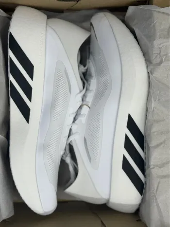 Used Adidas Hyperboost Run M bike — image 31 of 45