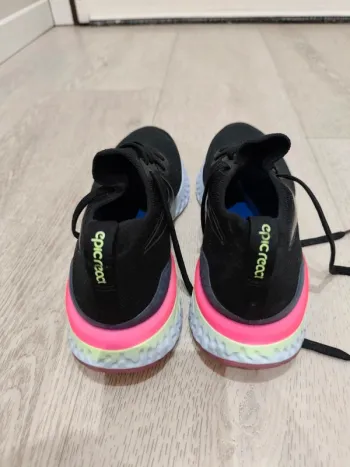 Used Nike Epic React Flyknit 2 bike — image 2 of 4