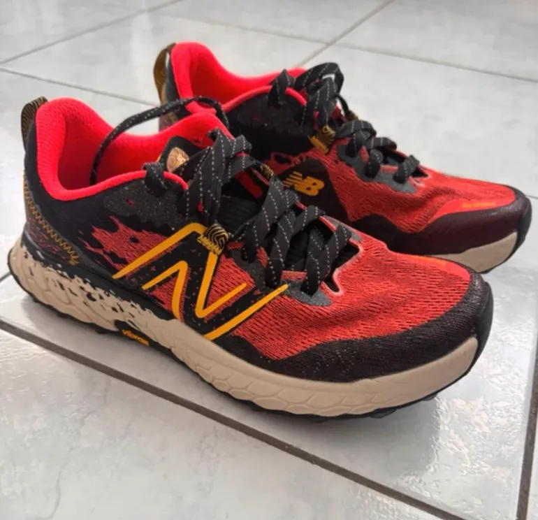 Używany New Balance Hierro v7 bike — zdjęcie 2 z 3