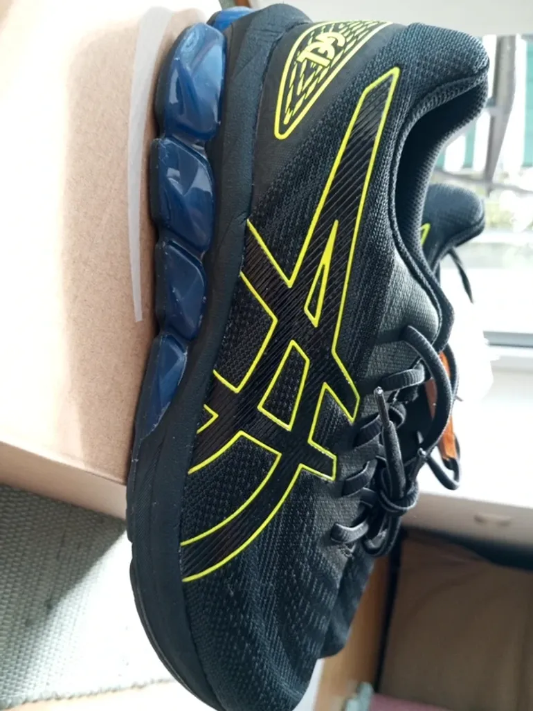 Używany Asics Gel-Quantum 180 bike — zdjęcie 4 z 9