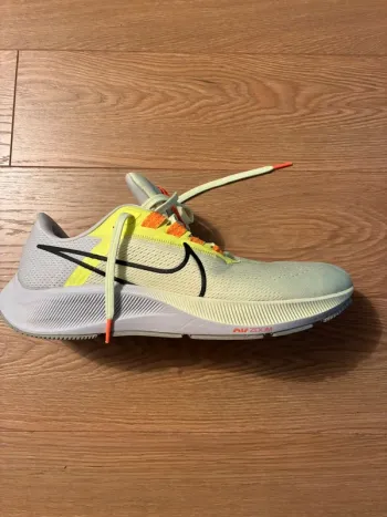Brugt Pegasus 38 Running Shoes