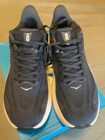 Hoka Clifton 10 Running Shoes usato