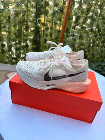 Brugt Nike Vaporfly 3 bike — billede 2 af 6