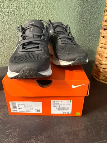 Nike Quest 6 bike usato — immagine 2 di 7