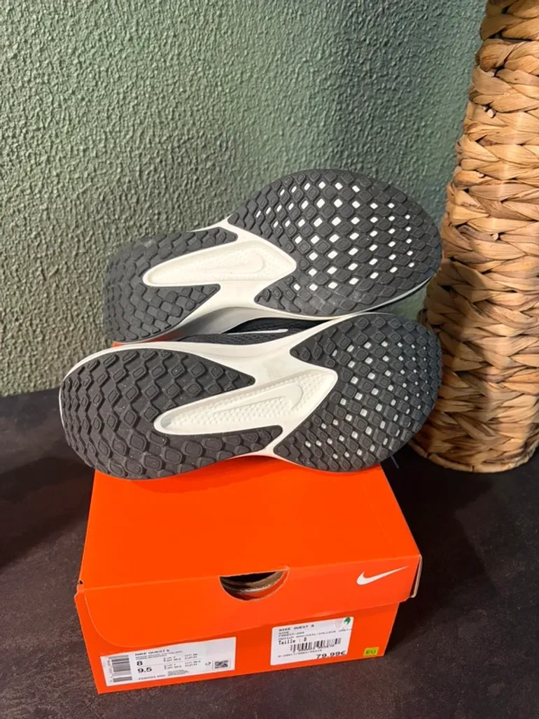 Nike Quest 6 bike usato — immagine 6 di 7