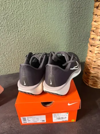 Nike Quest 6 bike usato — immagine 3 di 7