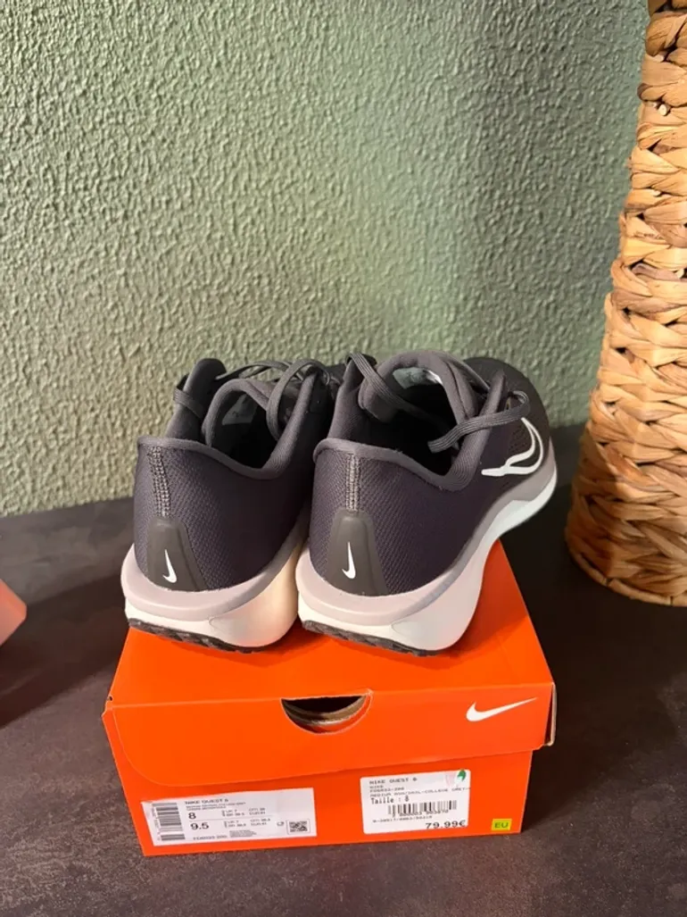 Nike Quest 6 bike usato — immagine 3 di 7