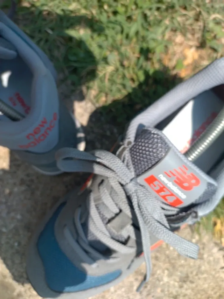 Scarpa New Balance ginnastica bike usato — immagine 10 di 10