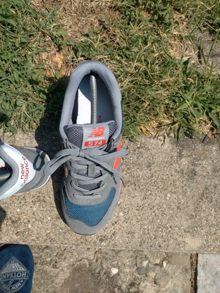 Scarpa New Balance ginnastica bike usato — immagine 9 di 10