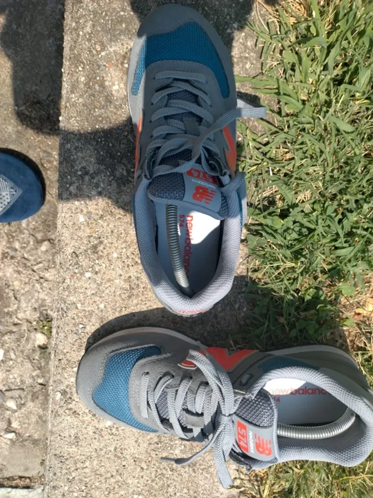 Scarpa New Balance ginnastica bike usato — immagine 7 di 10