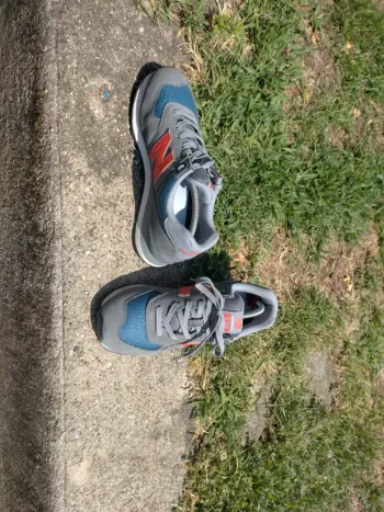 Scarpa New Balance ginnastica bike usato — immagine 3 di 10