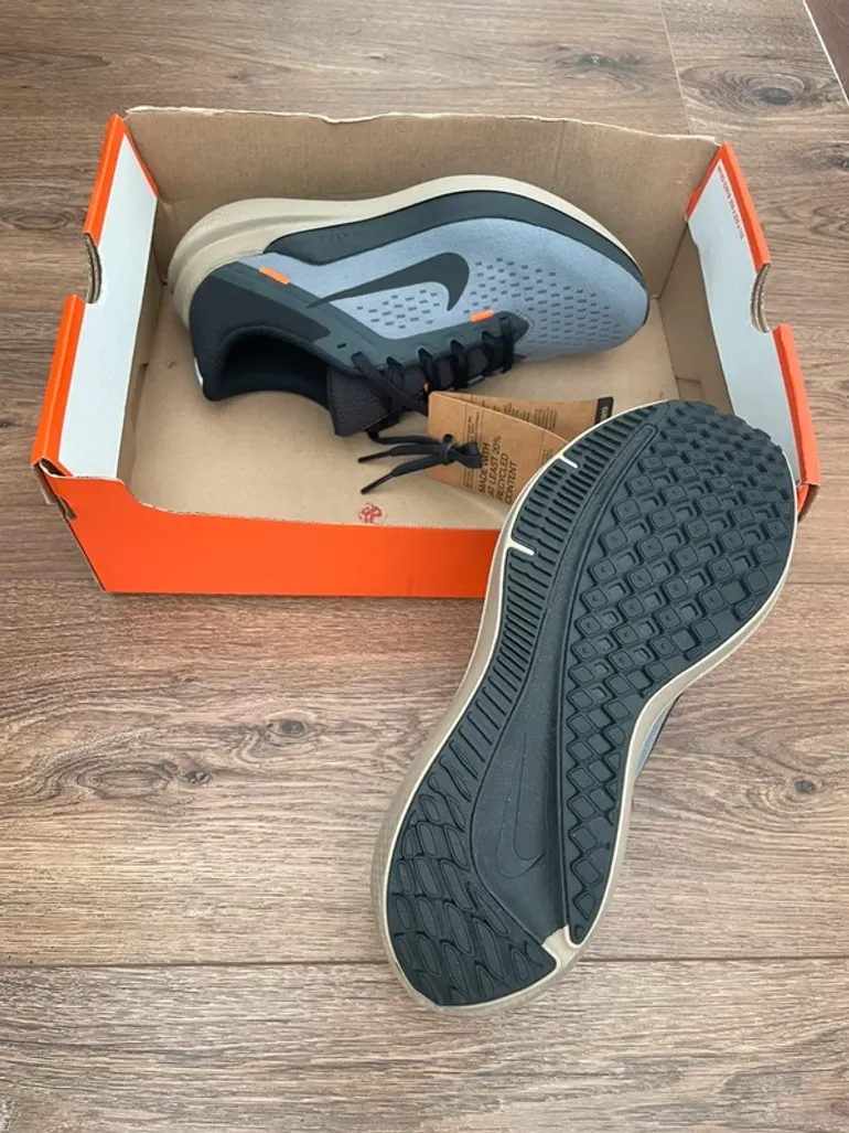 Maestro Nike Air Winflo 10 bike usato — immagine 5 di 8