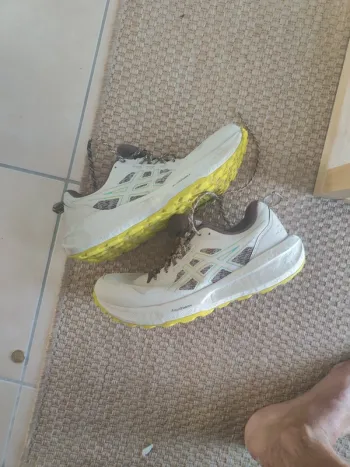 Asics Gel-Sonoma 8 Running Shoes usato