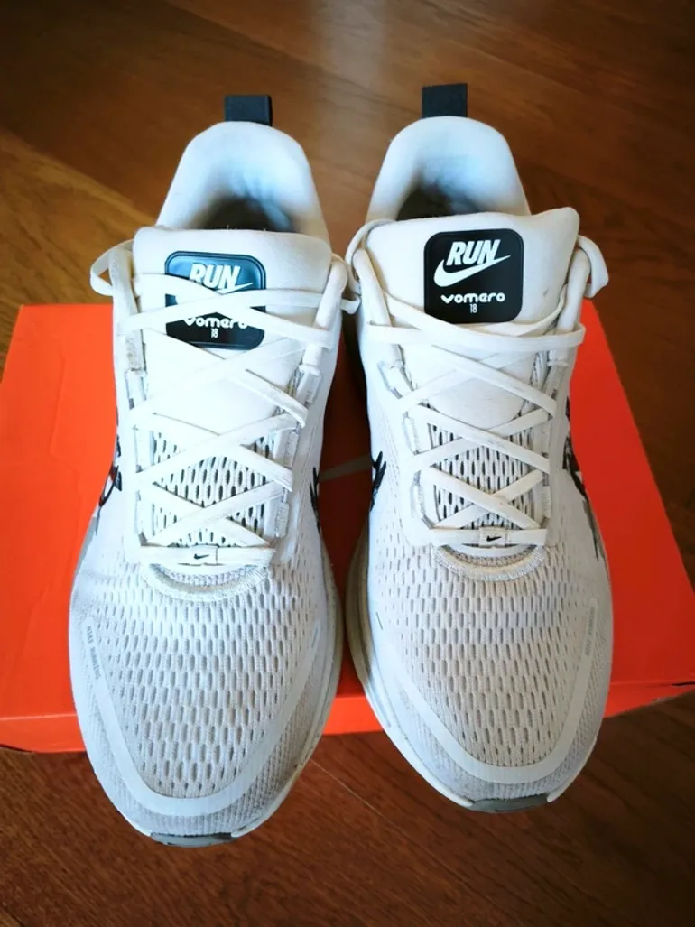 Nike Vomero 18 Run bike usato — immagine 5 di 6