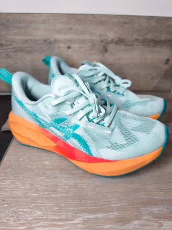 Orange Novablast 5 Running Shoes usato