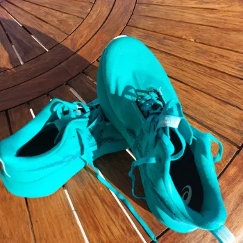 Asics Novablast 5 bike usato — immagine 2 di 4