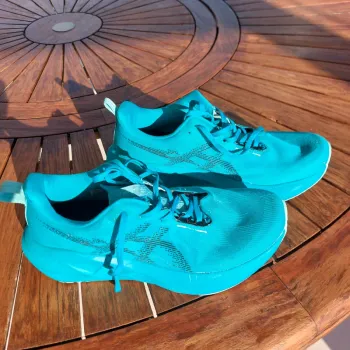 Asics Novablast 5 Running Shoes usato