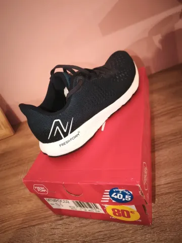 New Balance Fresh Foam Running Shoes usato