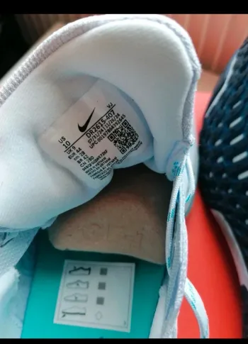 Nike Zoom X Invincible Run 3 FK bike usato — immagine 4 di 8