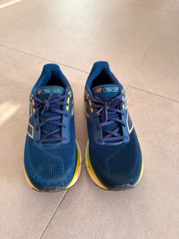 New Balance Fresh Foam X 1080 v14 bike usato — immagine 2 di 8