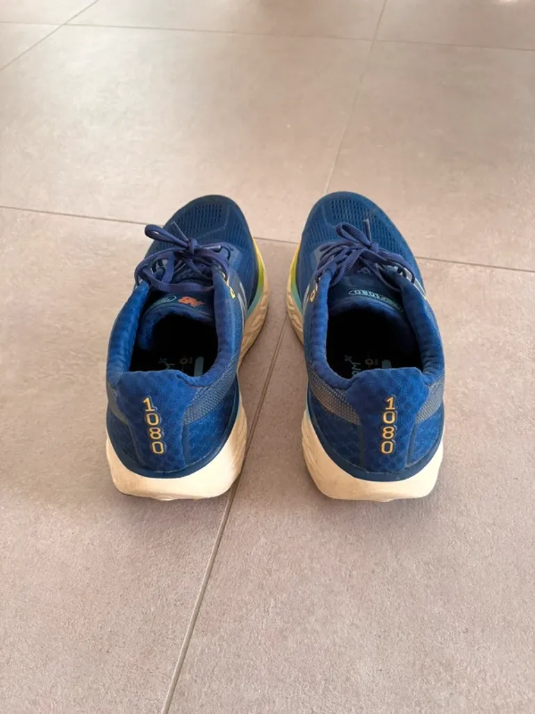 New Balance Fresh Foam X 1080 v14 bike usato — immagine 4 di 8