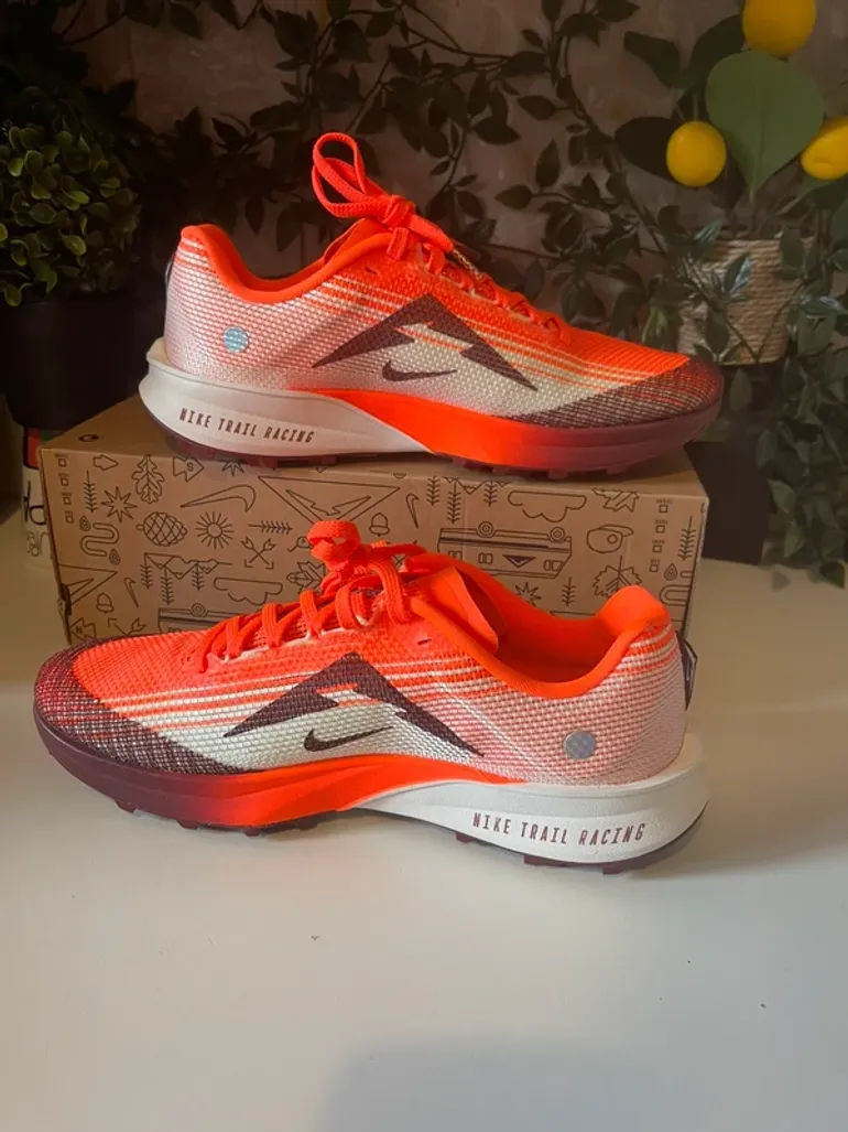 Nike Terra Kiger 10 bike usato — immagine 2 di 7