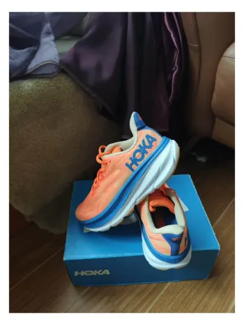 Tweedehands Hoka Clifton 9 bike — afbeelding 6 van 6