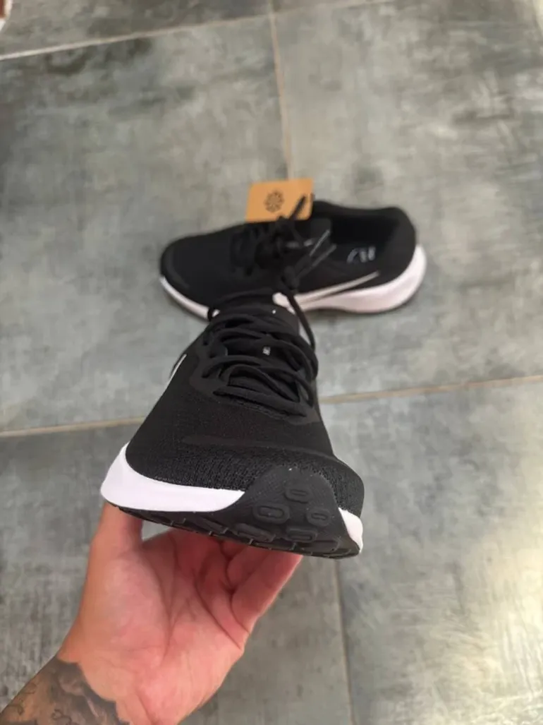 Tweedehands Nike Revolution 7 bike — afbeelding 5 van 8
