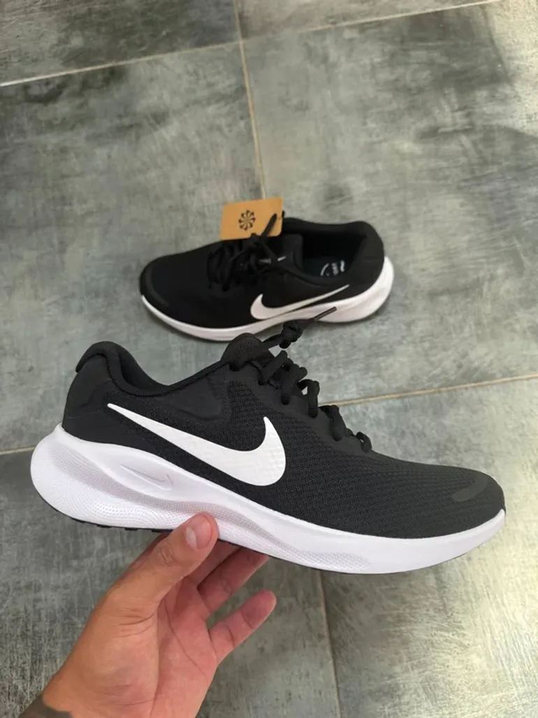 Tweedehands Nike Revolution 7 bike — afbeelding 4 van 8