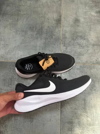 Tweedehands Nike Revolution 7 bike — afbeelding 2 van 8