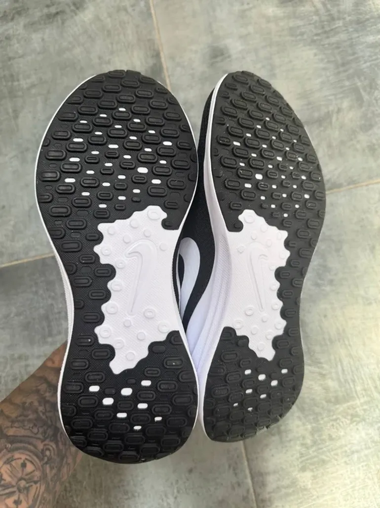 Tweedehands Nike Revolution 7 bike — afbeelding 6 van 8