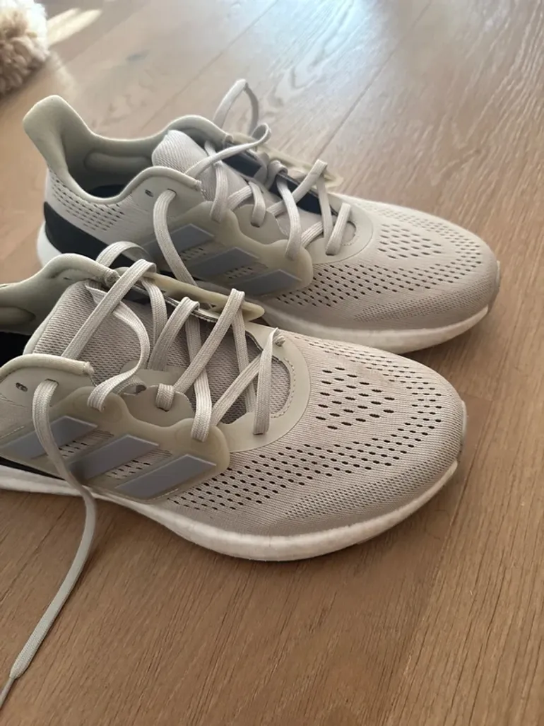 Adidas Pureboost 23 bike usato — immagine 8 di 12
