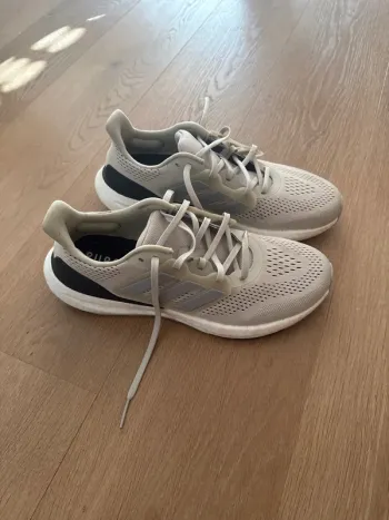 Adidas Pureboost 23 bike usato — immagine 7 di 12