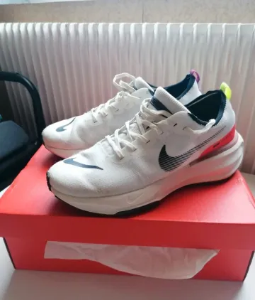 Gebrauchtes Nike Zoom X Invincible Run 3 Running Shoes