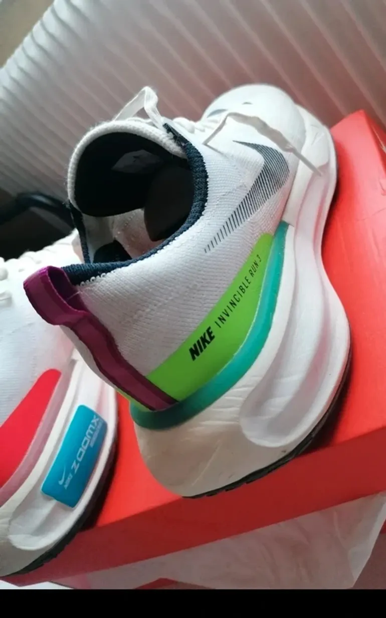 Nike Zoom X Invincible Run 3 bike usato — immagine 6 di 10