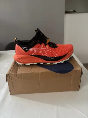 Asics Running Shoes Running Shoes usato