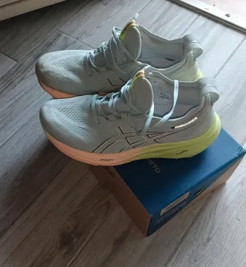 Asics Gel-Nimbus 26 bike usato — immagine 5 di 6