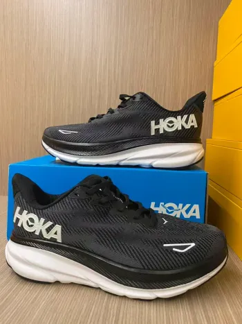 Hoka Running Shoes Size 44 Running Shoes usato