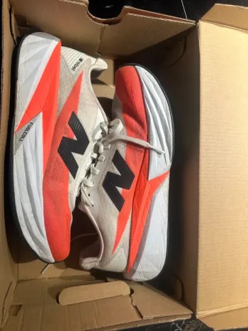 New Balance Rebel V5 Running Shoes usato