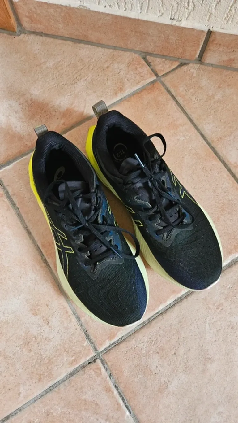Used Asics Novablast 3 bike — image 6 of 6