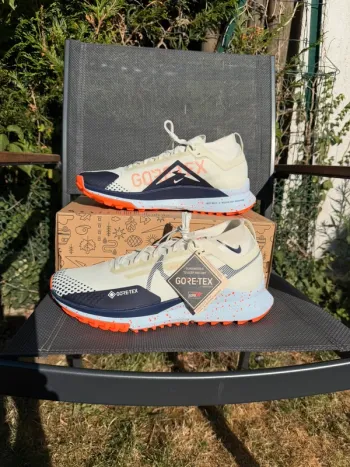 Käytetty Pegasus React Trail 5 Goretex Running Shoes