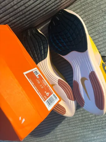 Used Nike Zoom X Vaporfly Next 2 bike — image 3 of 5