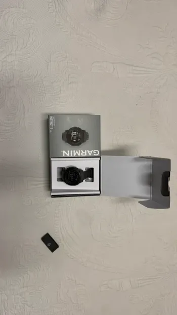 Garmin Instinct Electronics usato