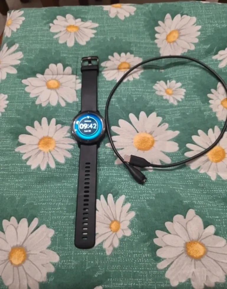 Used Garmin Venu 3 bike — image 2 of 6